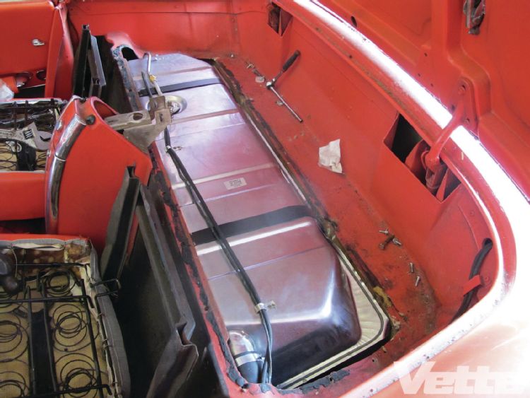 Corvette Central Deluxe C1 Gas Tank Kit Installation | CC Tech
