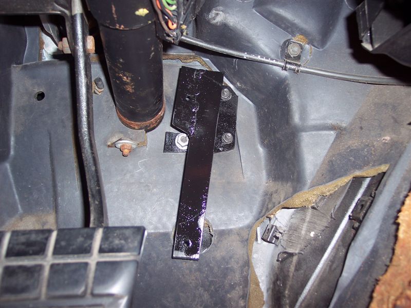 The LS2 drive-by-wire throttle controller requires an installation bracket to mount the APP (Accelerator Pedal Position) sensor on the '85 inner firewall.