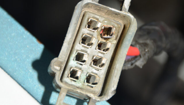 Faulty bulkhead connector